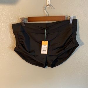 Women’s shortsie swim shorts